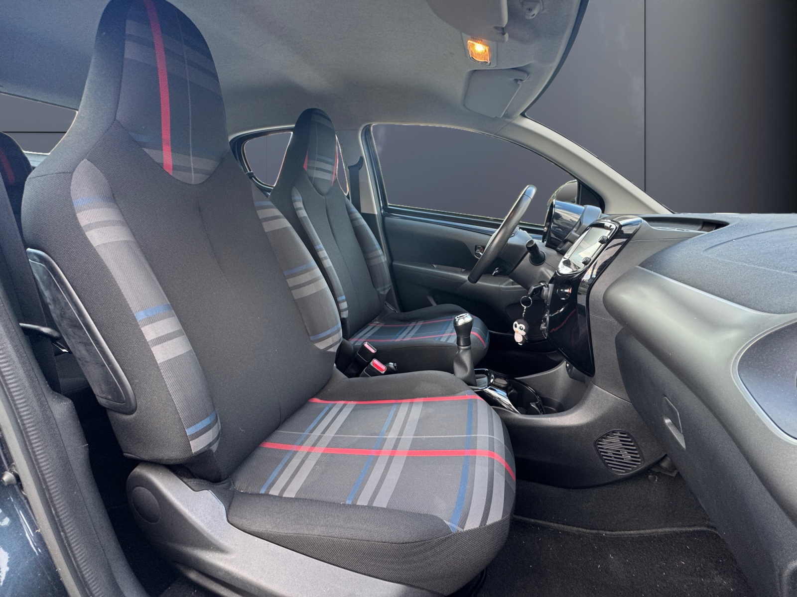 Peugeot 108 13