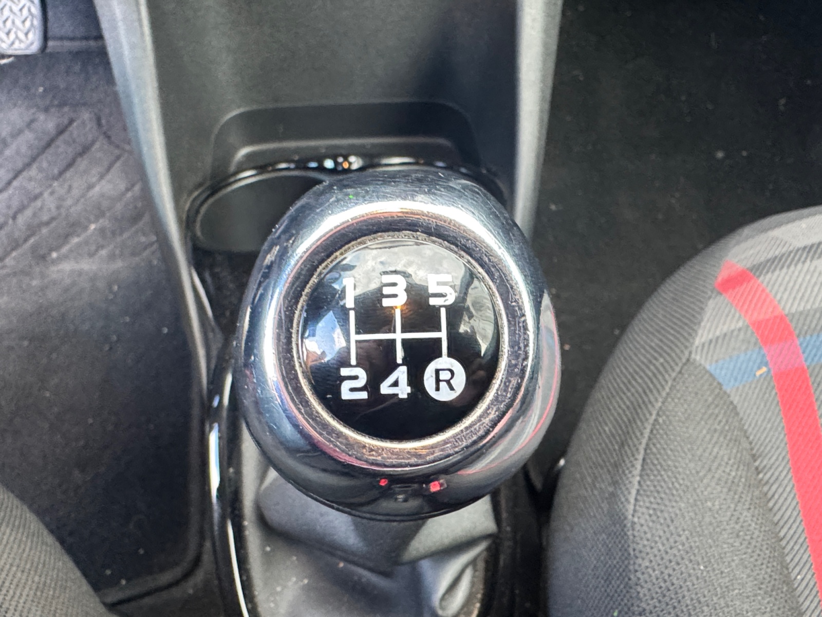 Peugeot 108 28