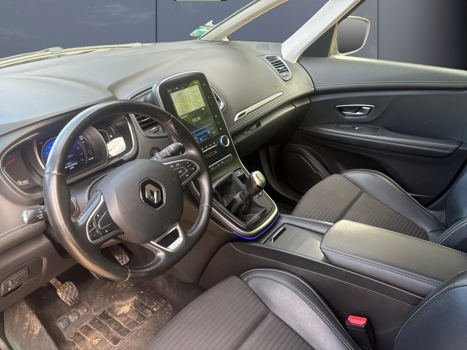 Renault Grand Scenic 8