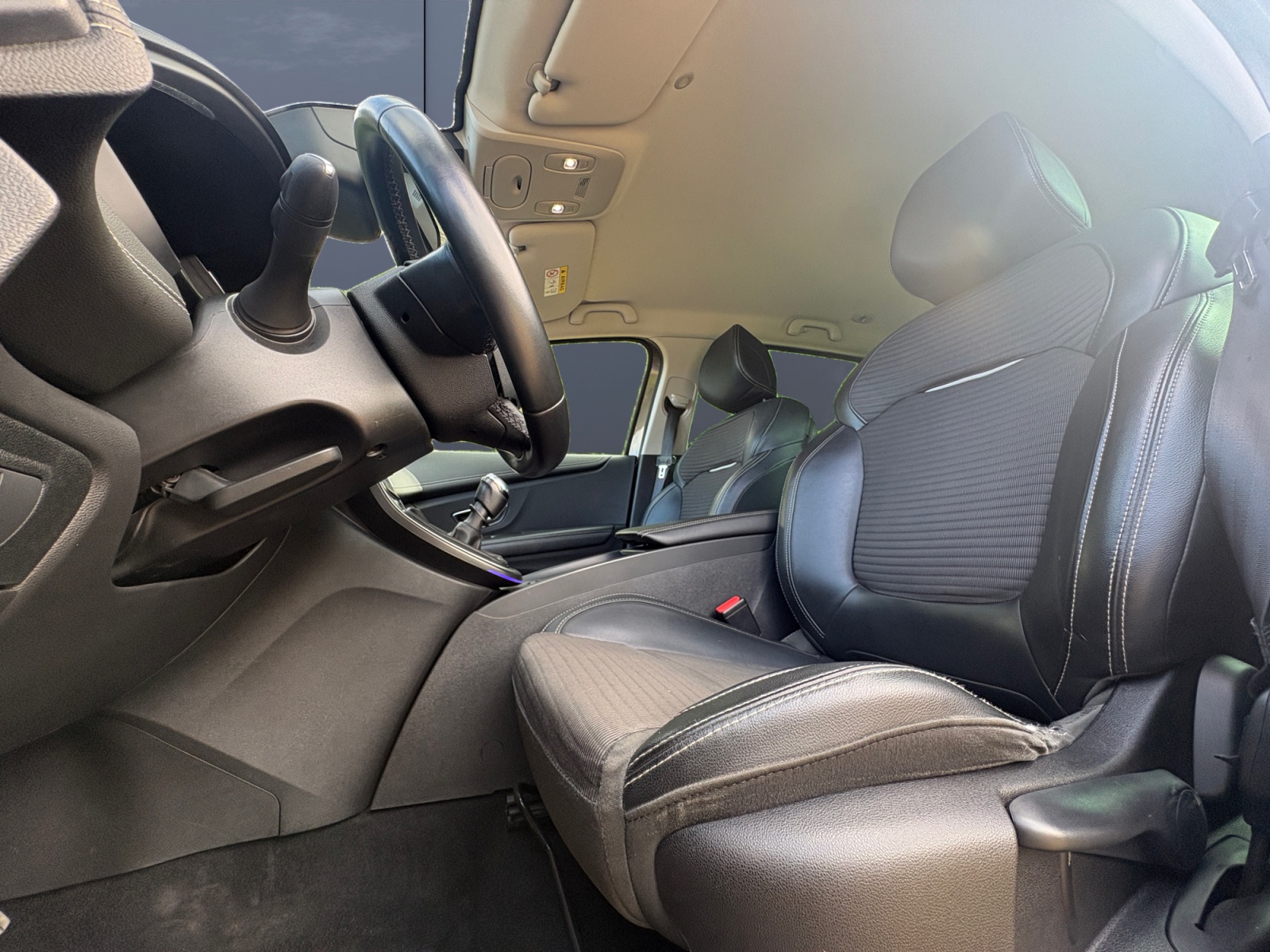 Renault Grand Scenic 9