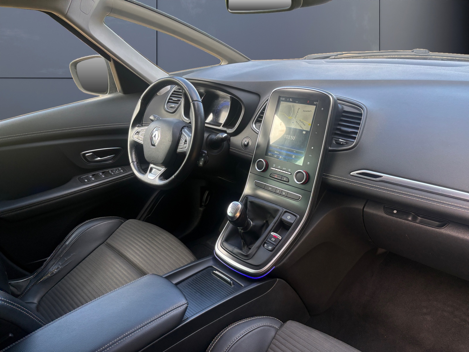 Renault Grand Scenic 12