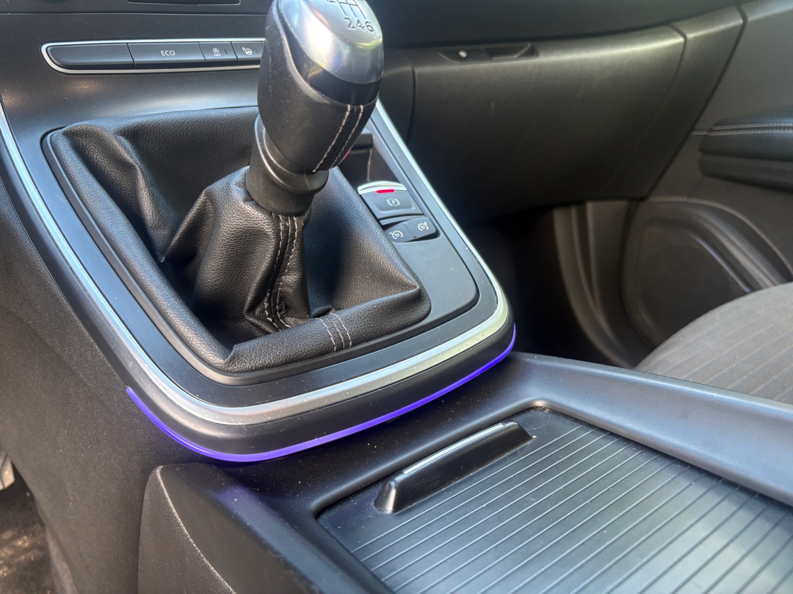 Renault Grand Scenic 24