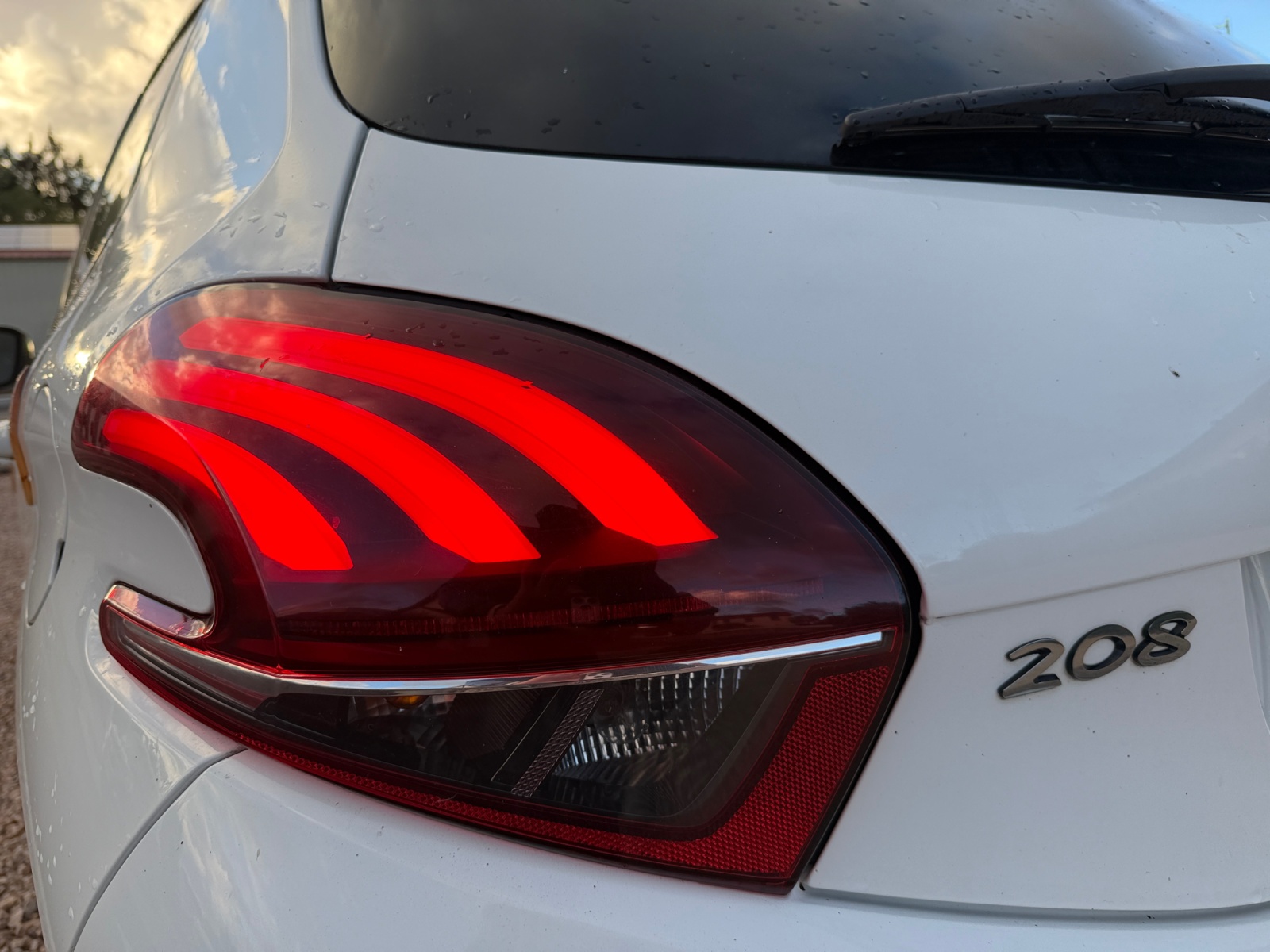 Peugeot 208 28