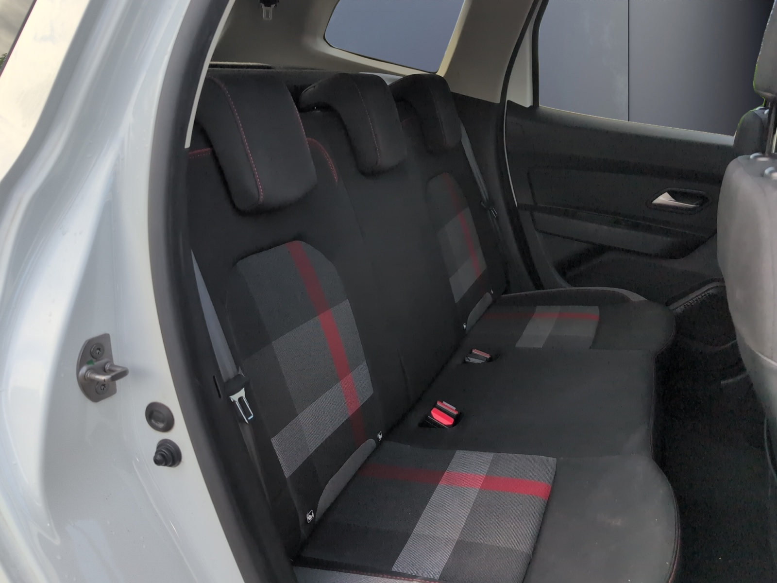 Dacia Duster 11