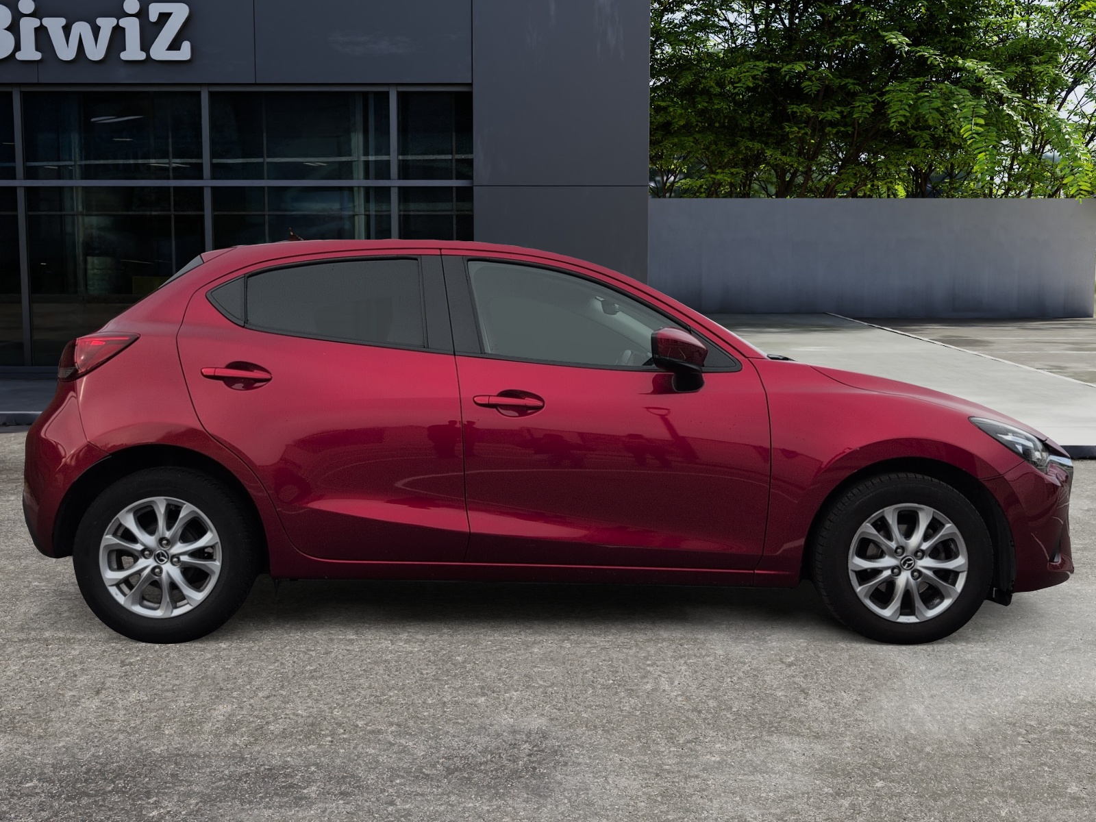 Mazda 2 5