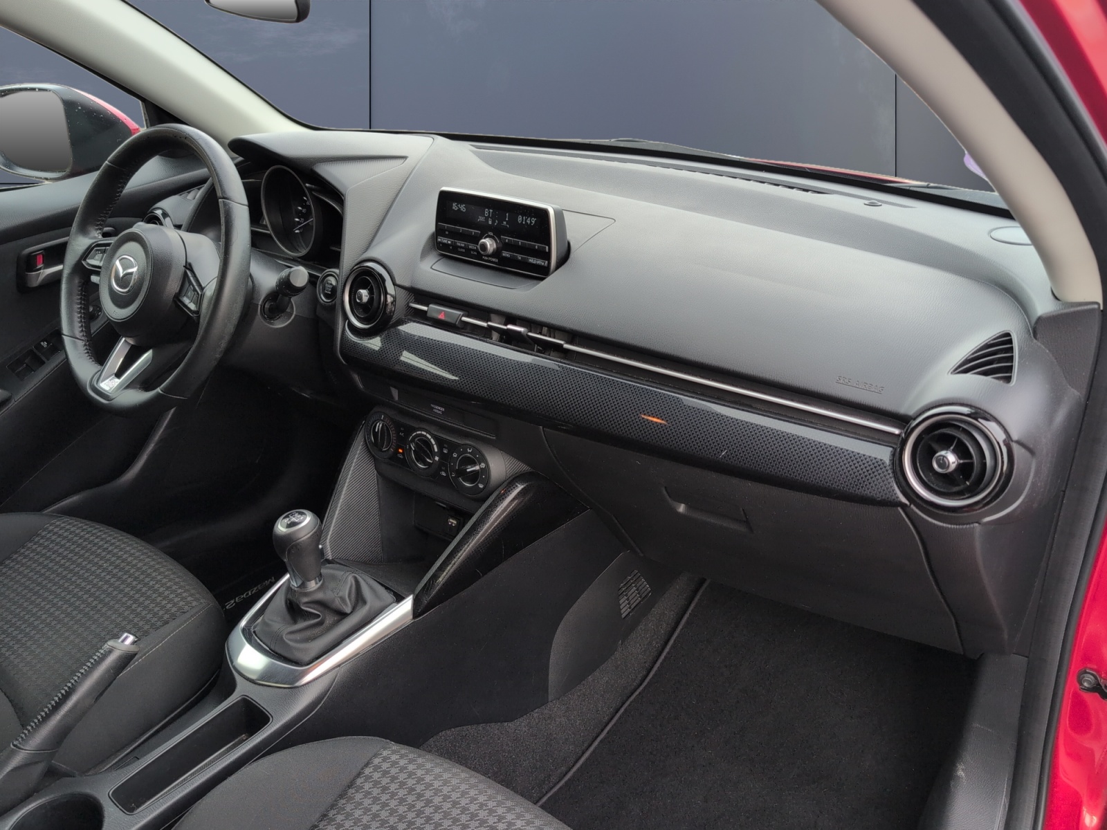 Mazda 2 12