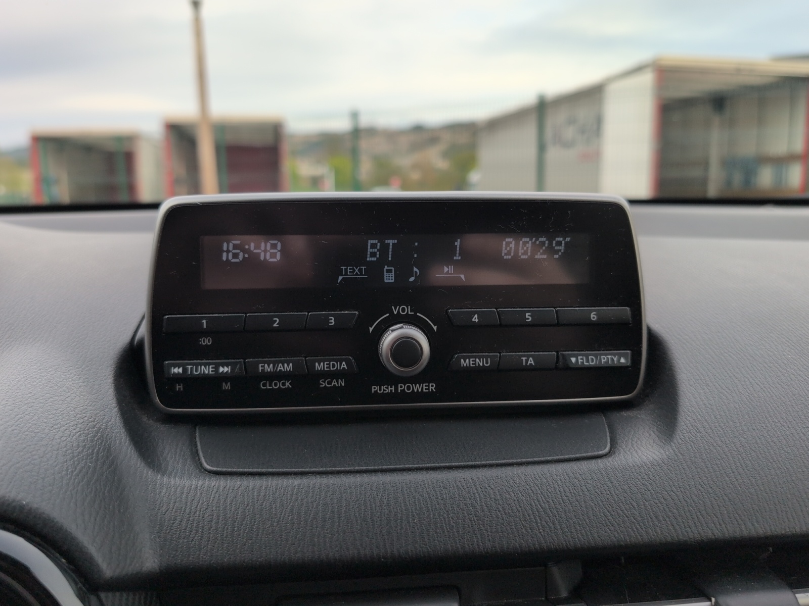 Mazda 2 17