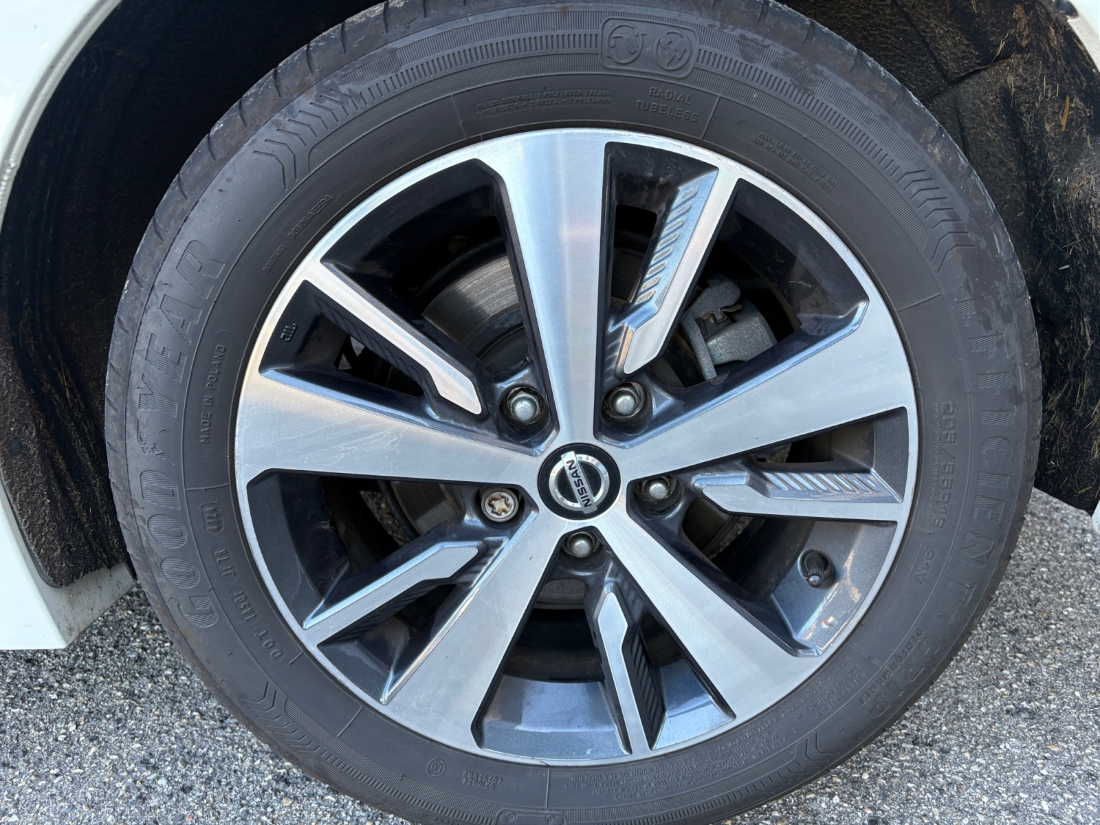 Nissan Leaf 24
