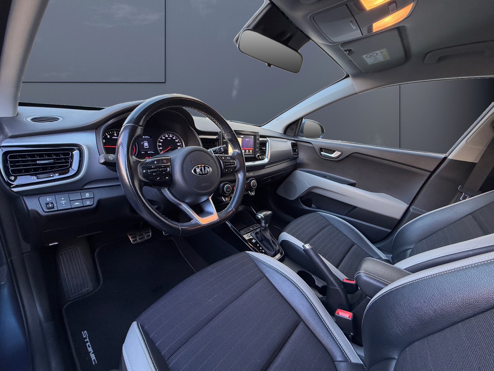 Kia Stonic 8
