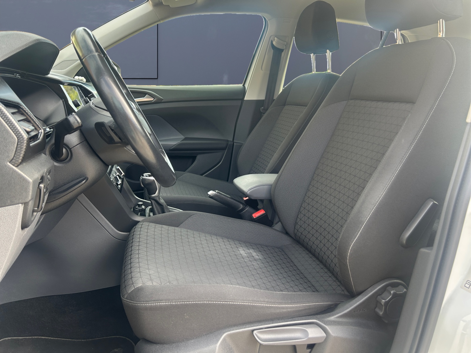 Volkswagen T-Cross 9