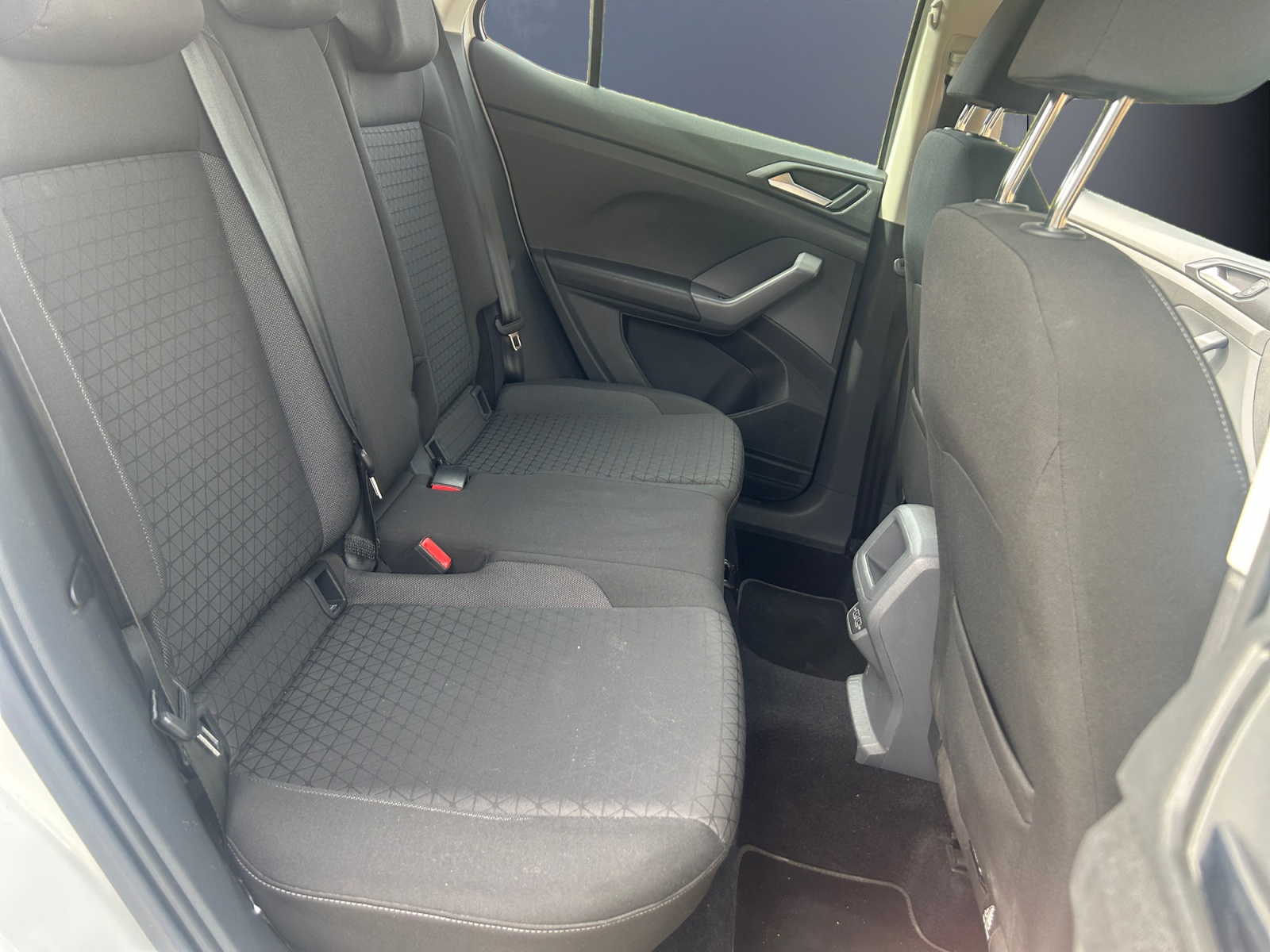 Volkswagen T-Cross 11