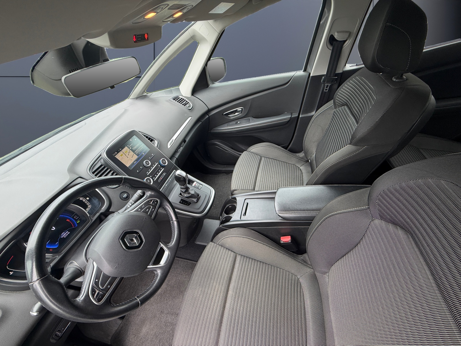 Renault Grand Scenic 8