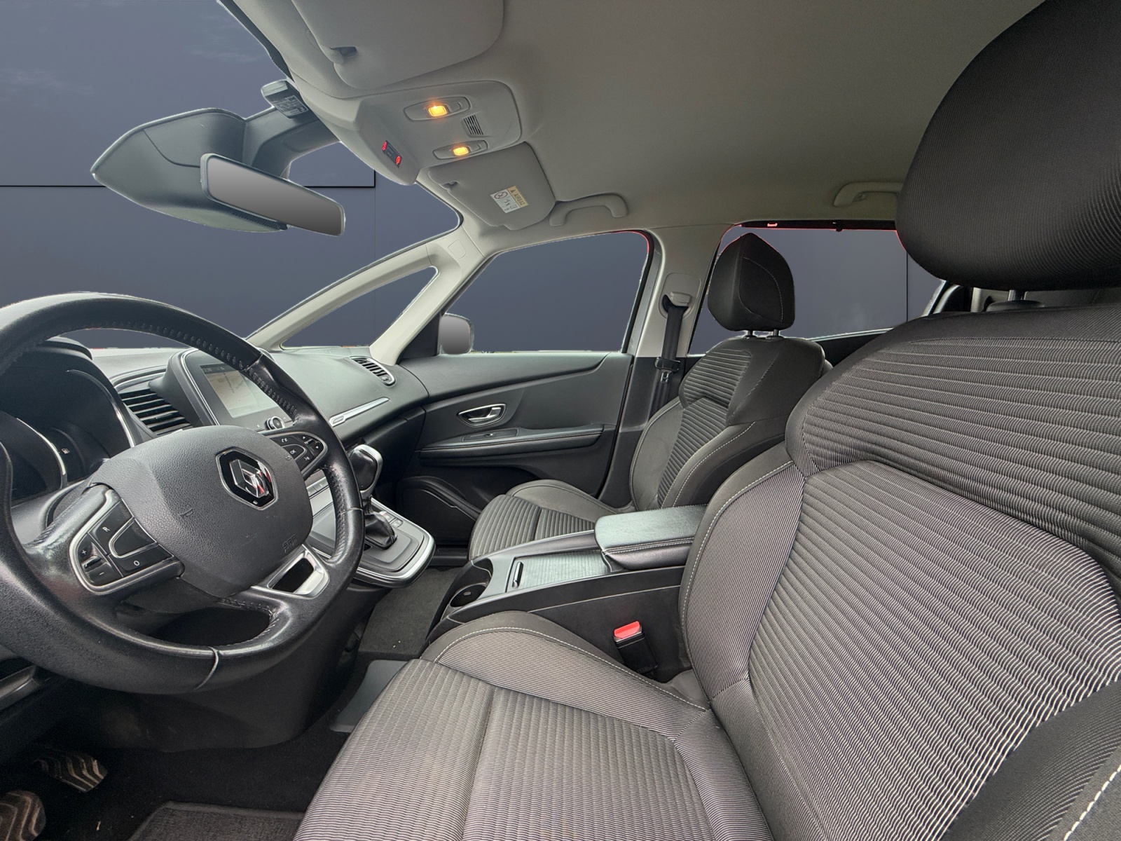 Renault Grand Scenic 9