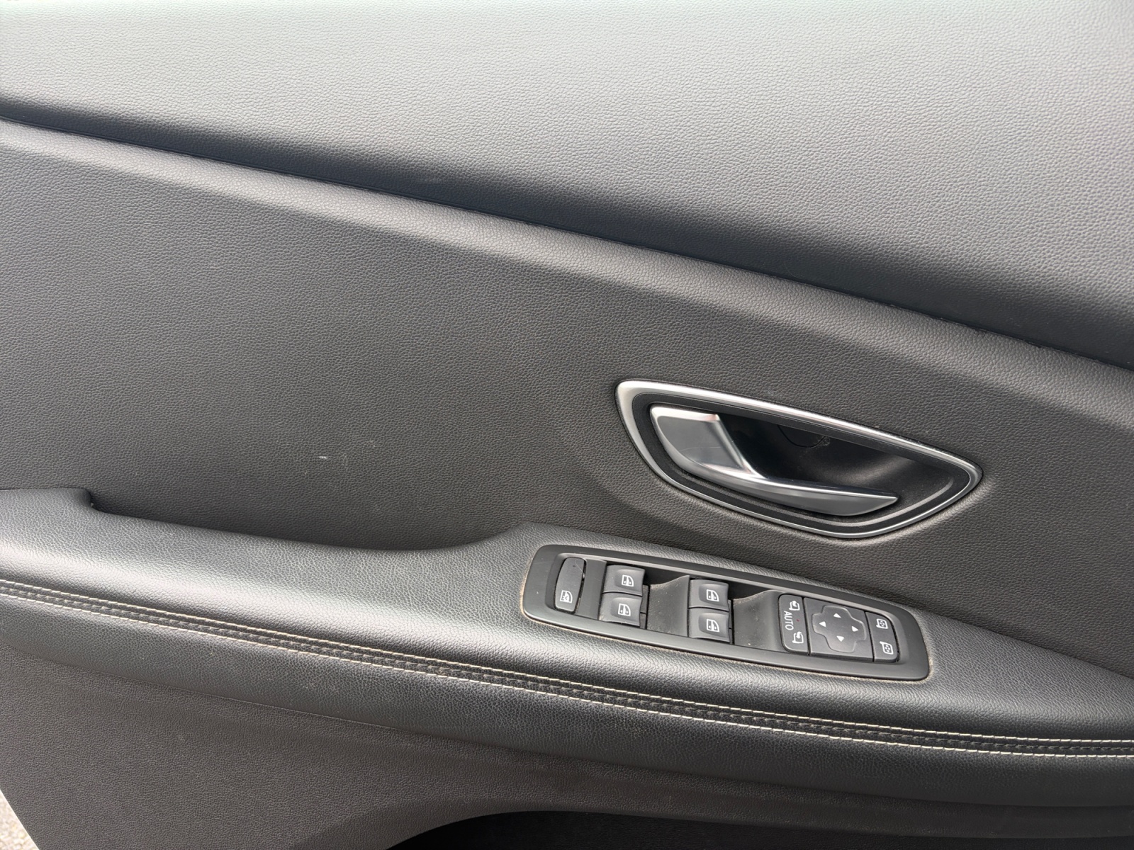 Renault Grand Scenic 19