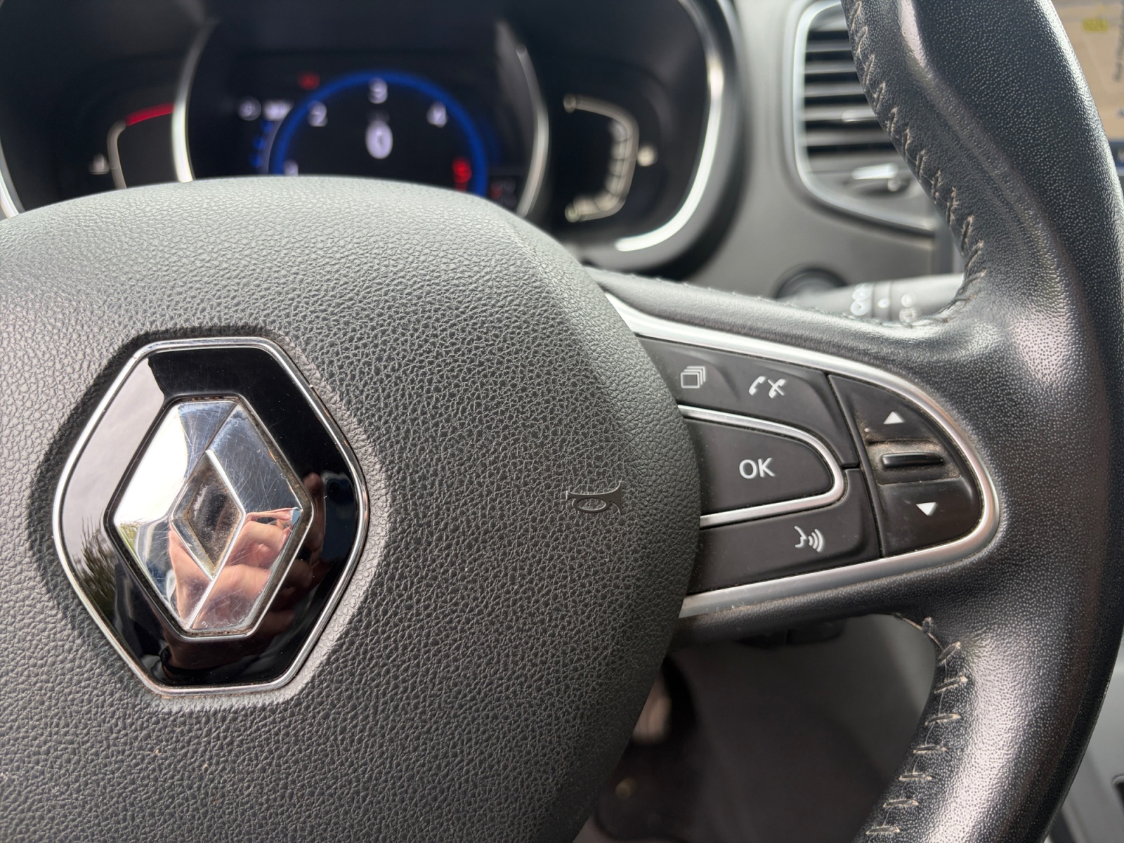 Renault Grand Scenic 22
