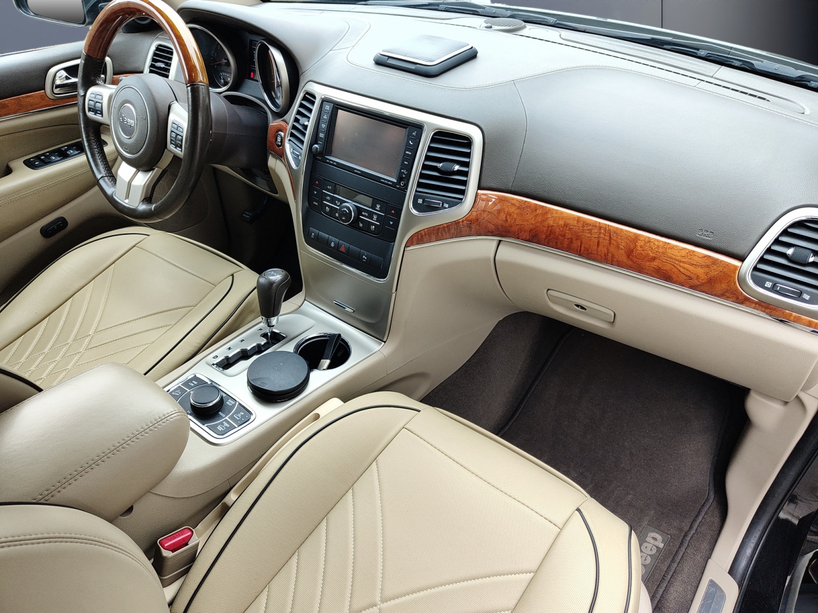 Jeep Grand Cherokee 10