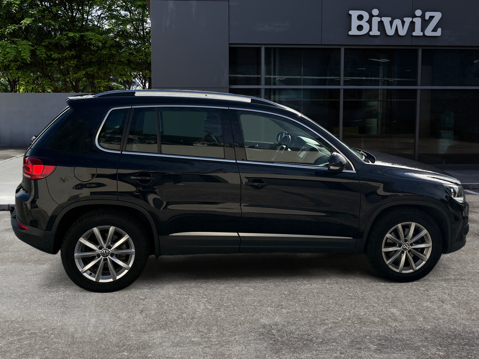 Volkswagen Tiguan 5