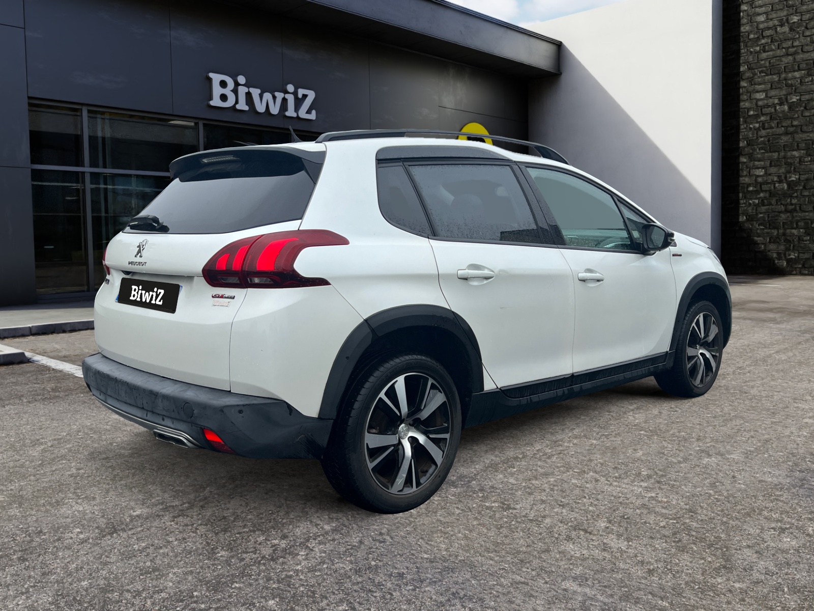 Peugeot 2008 4
