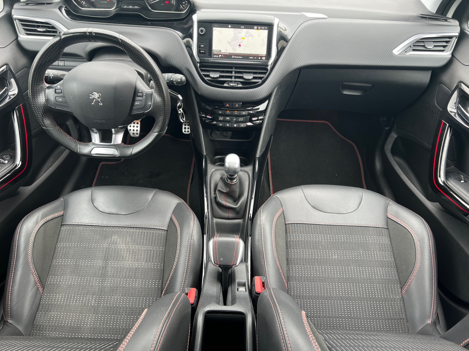Peugeot 2008 14