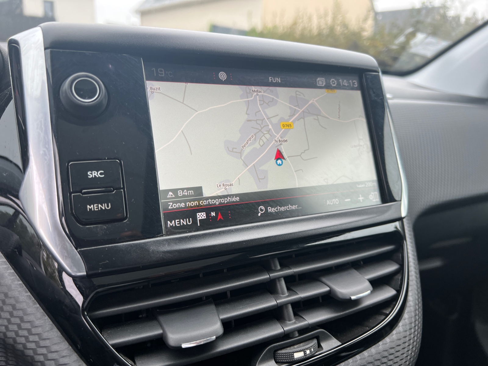 Peugeot 2008 23