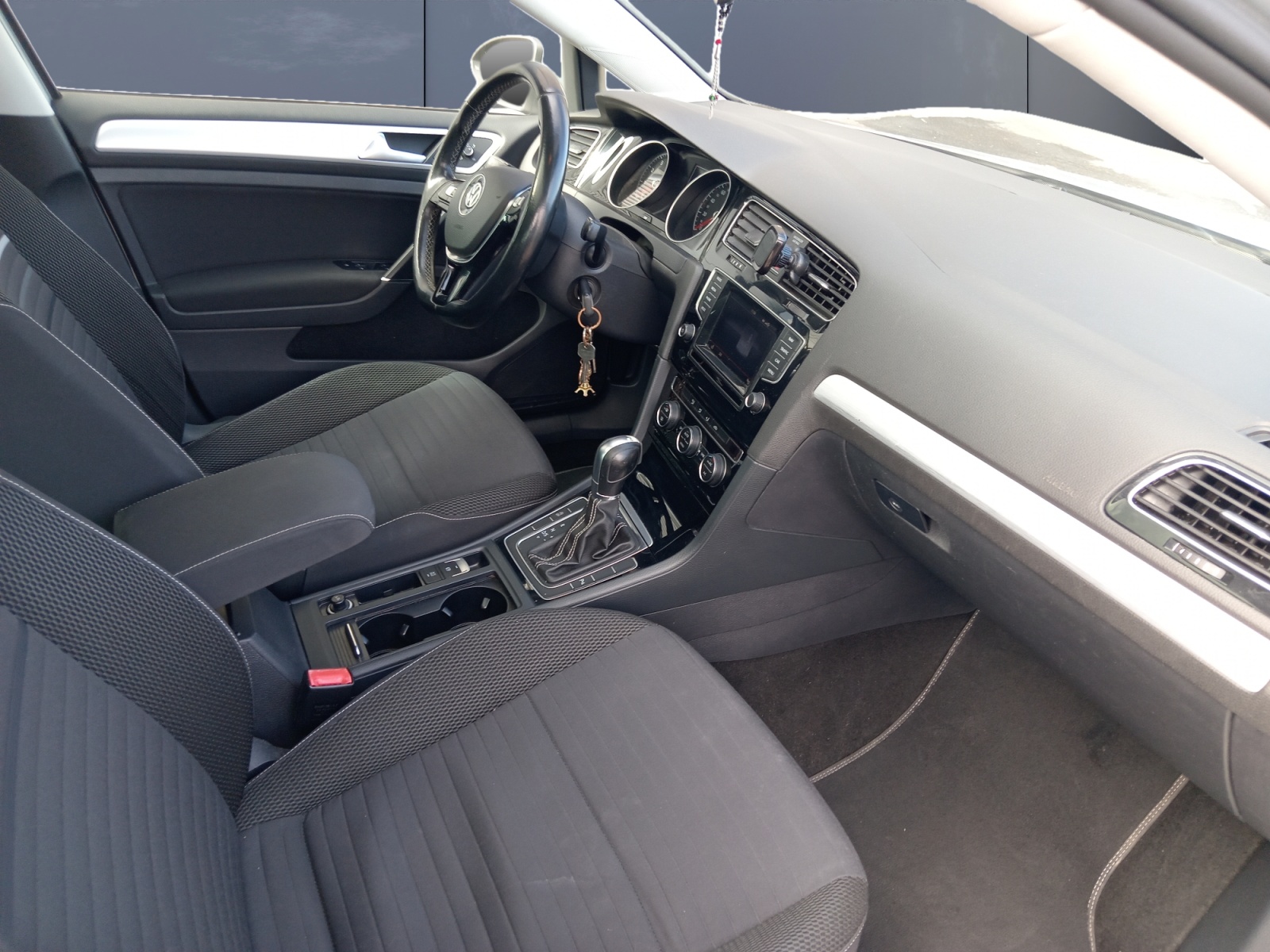 Volkswagen Golf 12