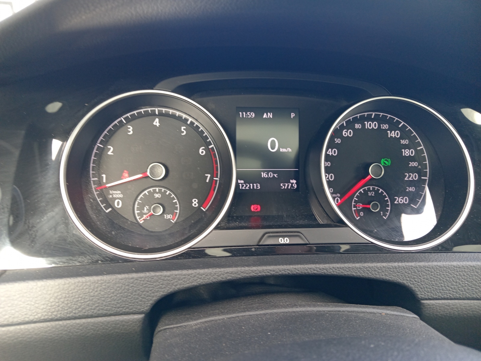 Volkswagen Golf 16