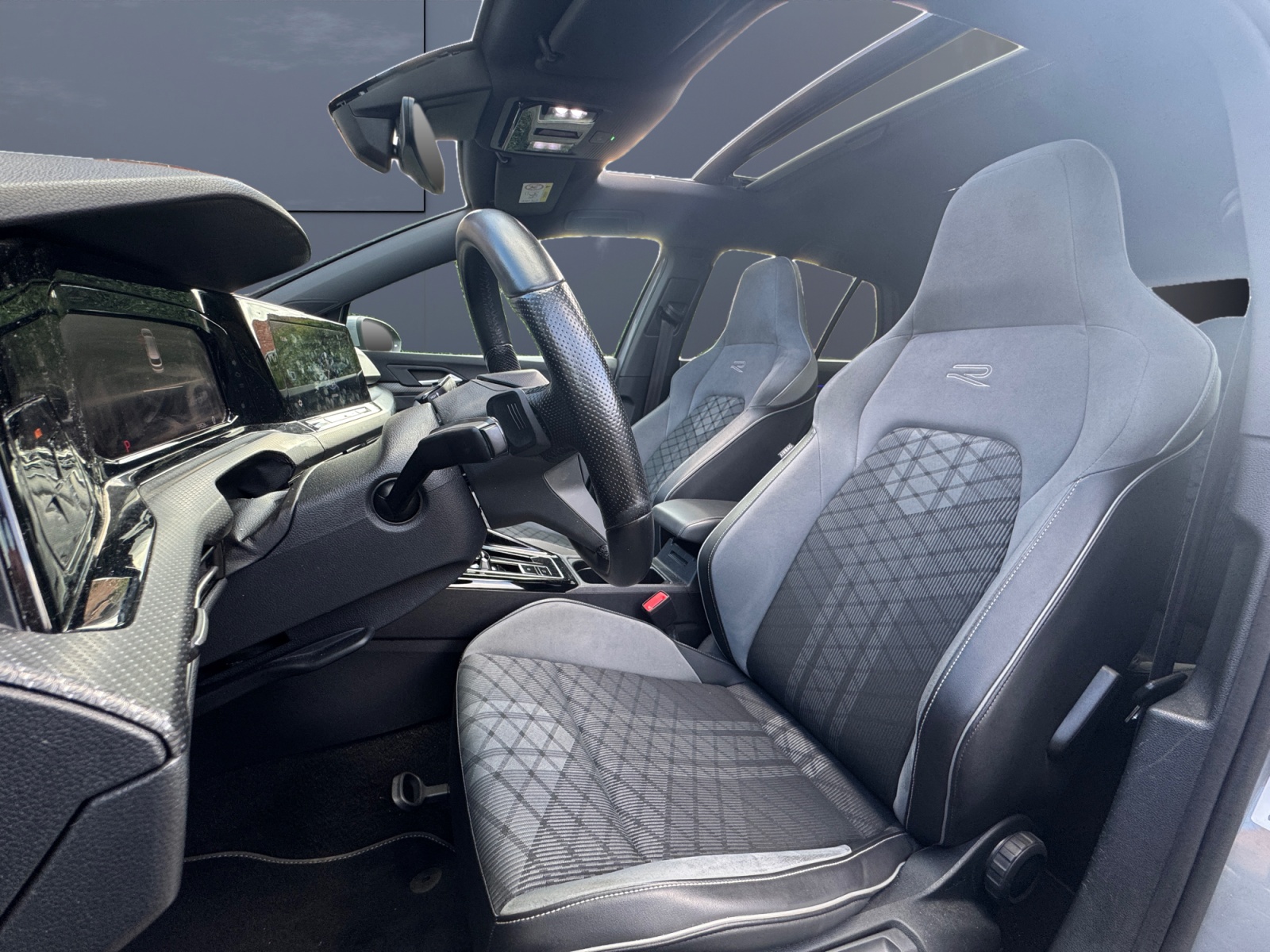 Volkswagen Golf 9