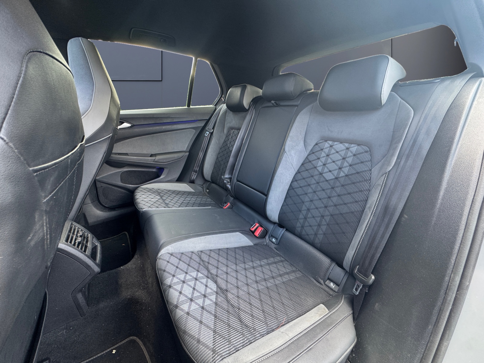 Volkswagen Golf 10