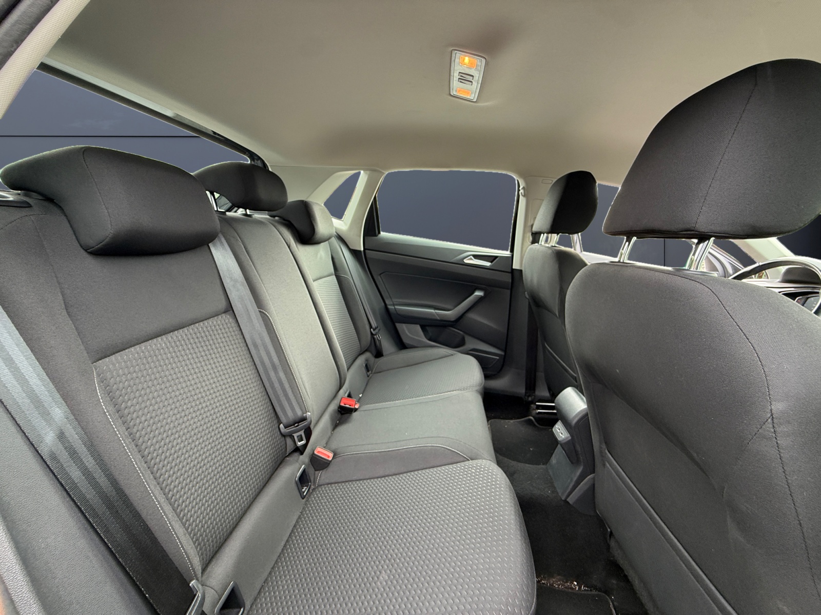 Volkswagen Polo 11