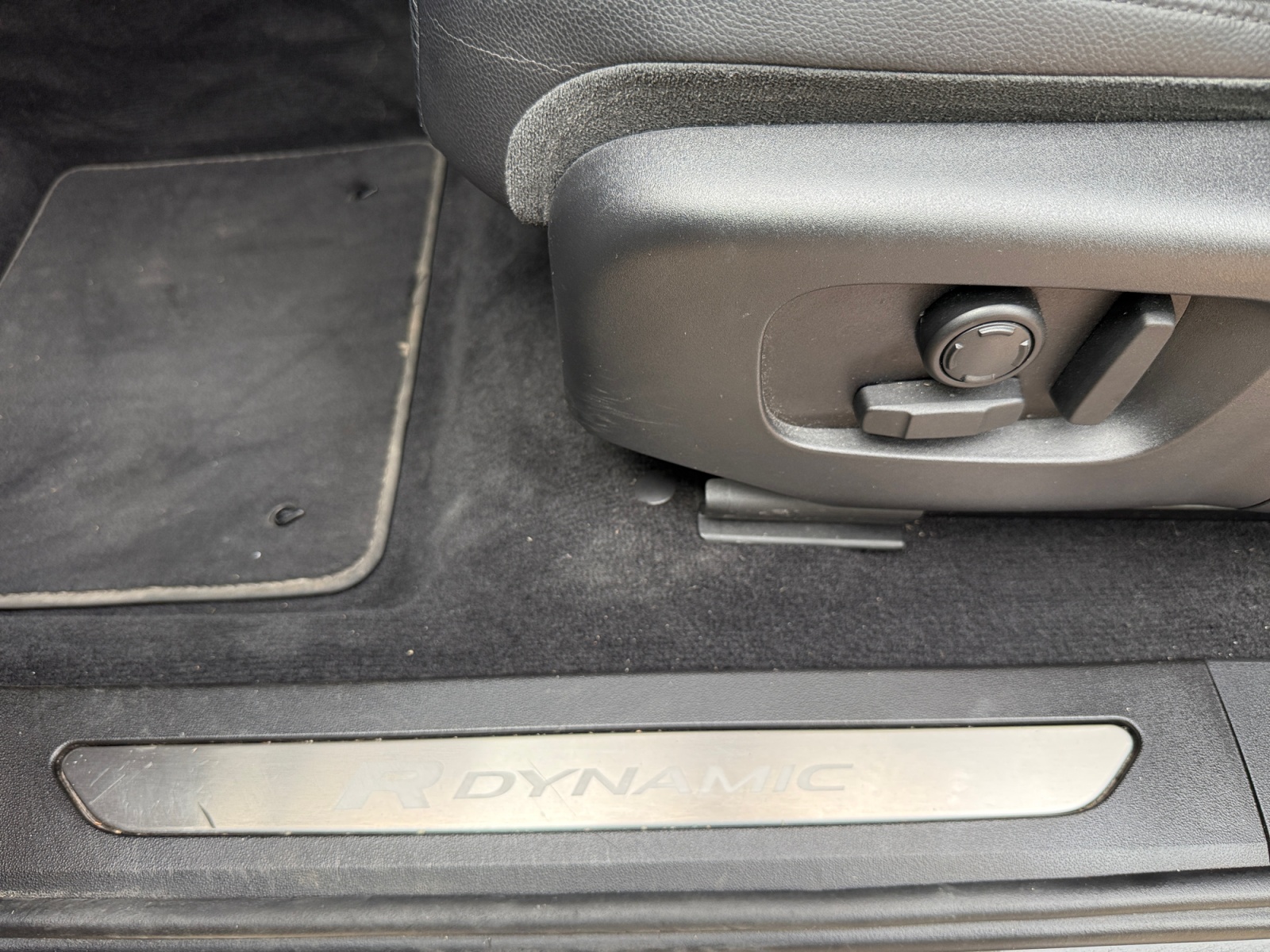 Land Rover Range Rover Evoque 26