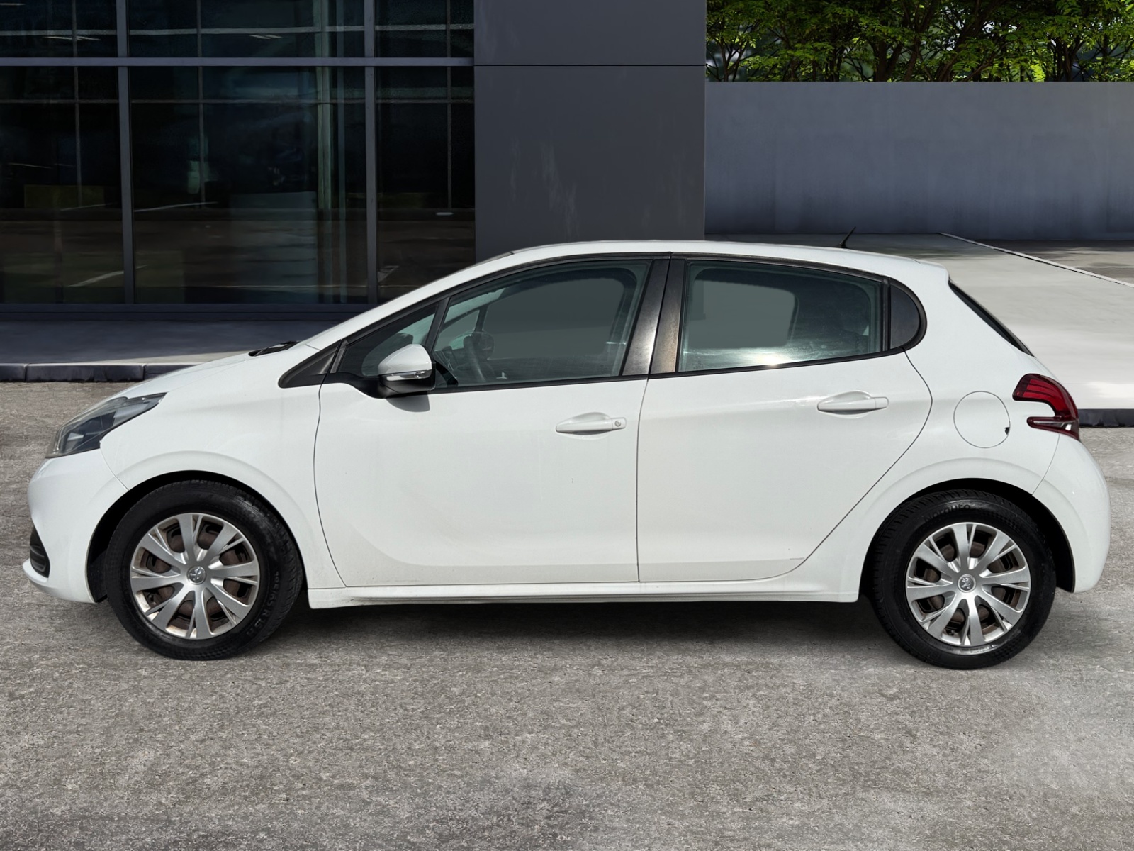 Peugeot 208 1