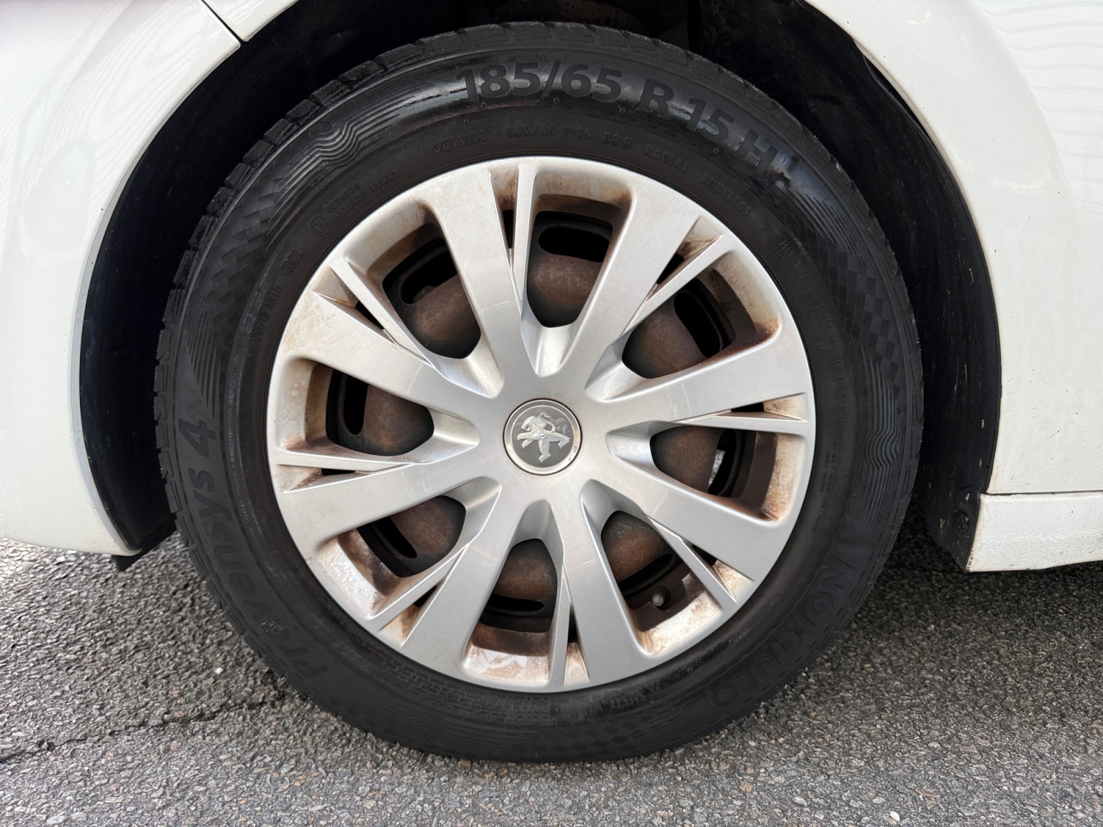 Peugeot 208 29