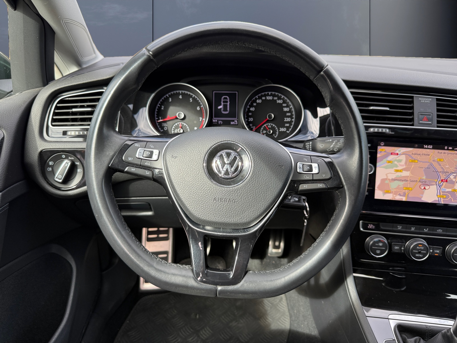 Volkswagen Golf 15