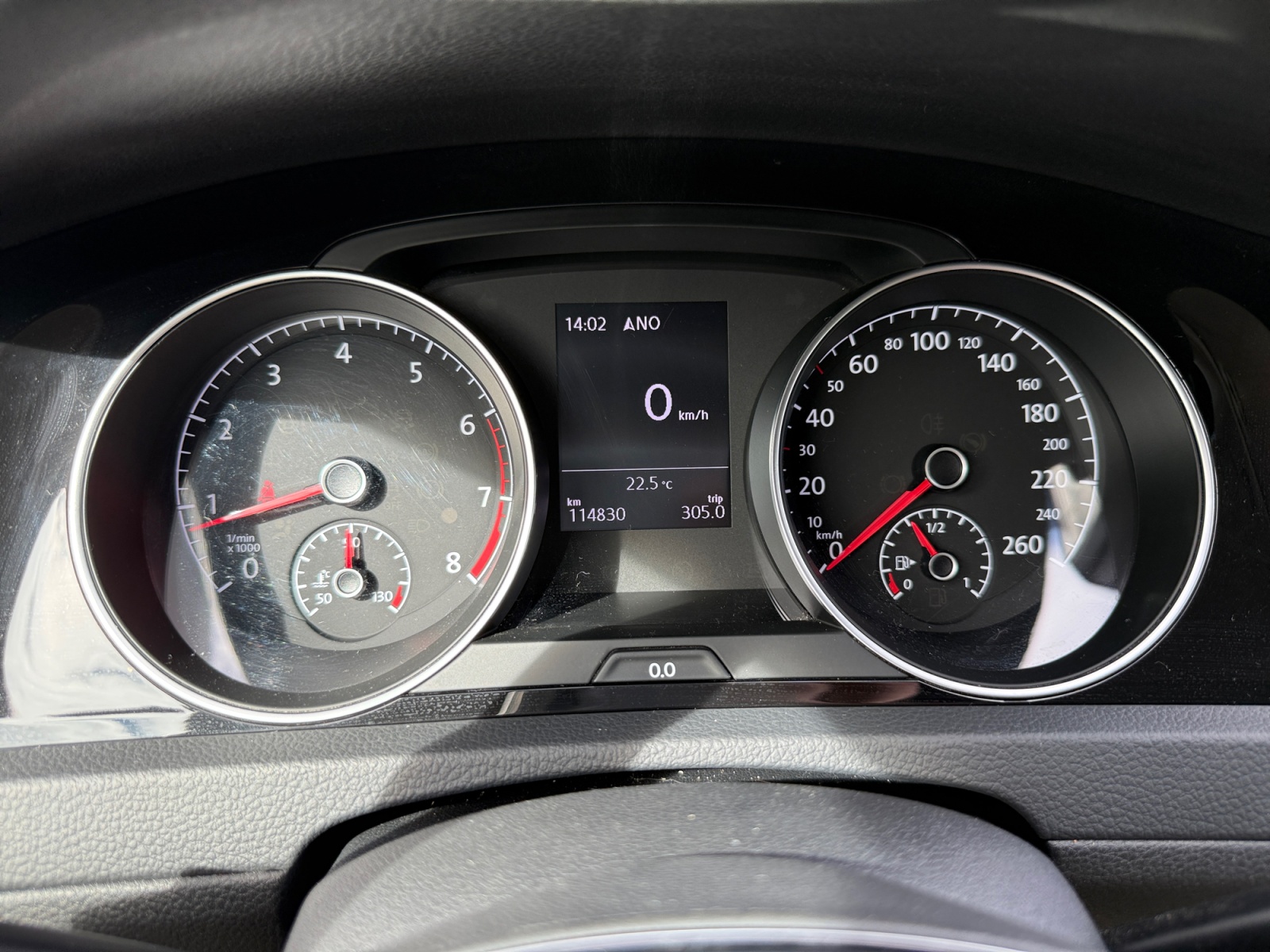 Volkswagen Golf 16