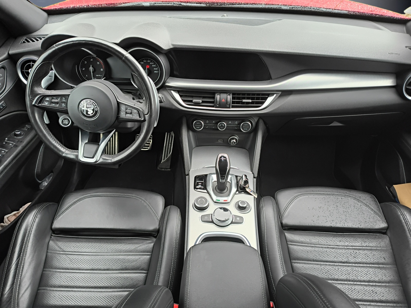 Alfa Romeo Stelvio 14