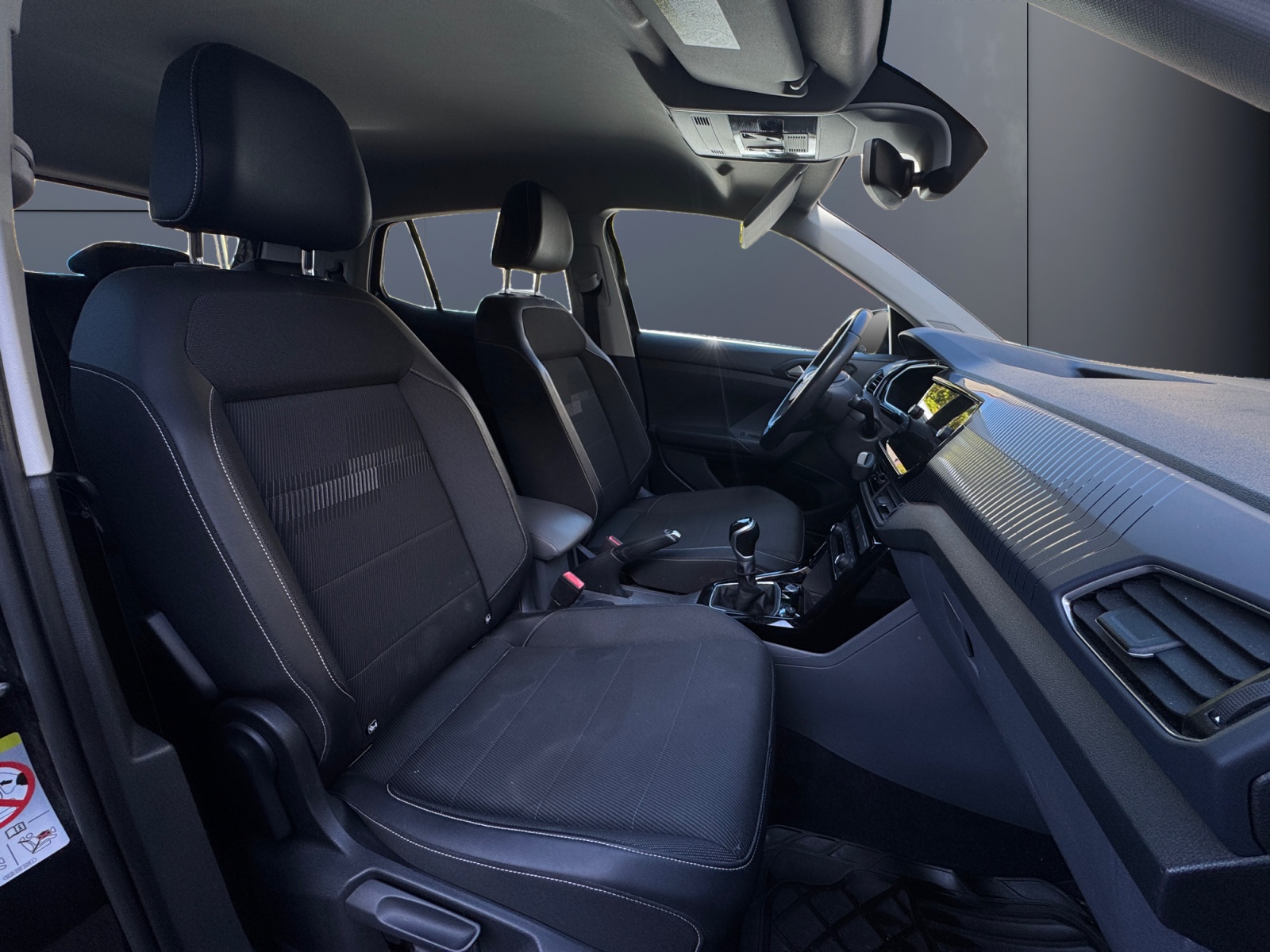 Volkswagen T-Cross 13