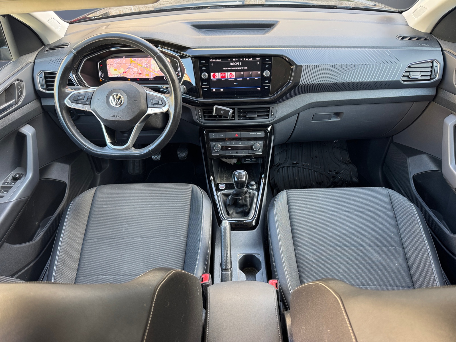 Volkswagen T-Cross 14