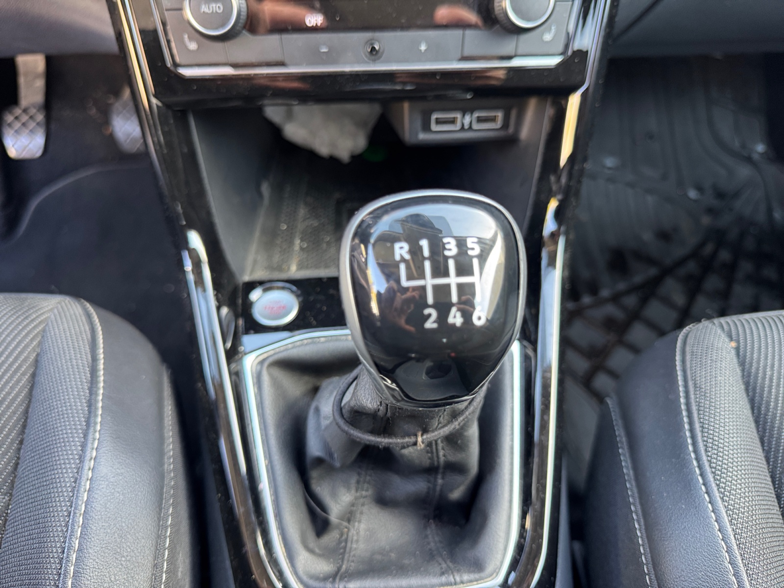 Volkswagen T-Cross 31