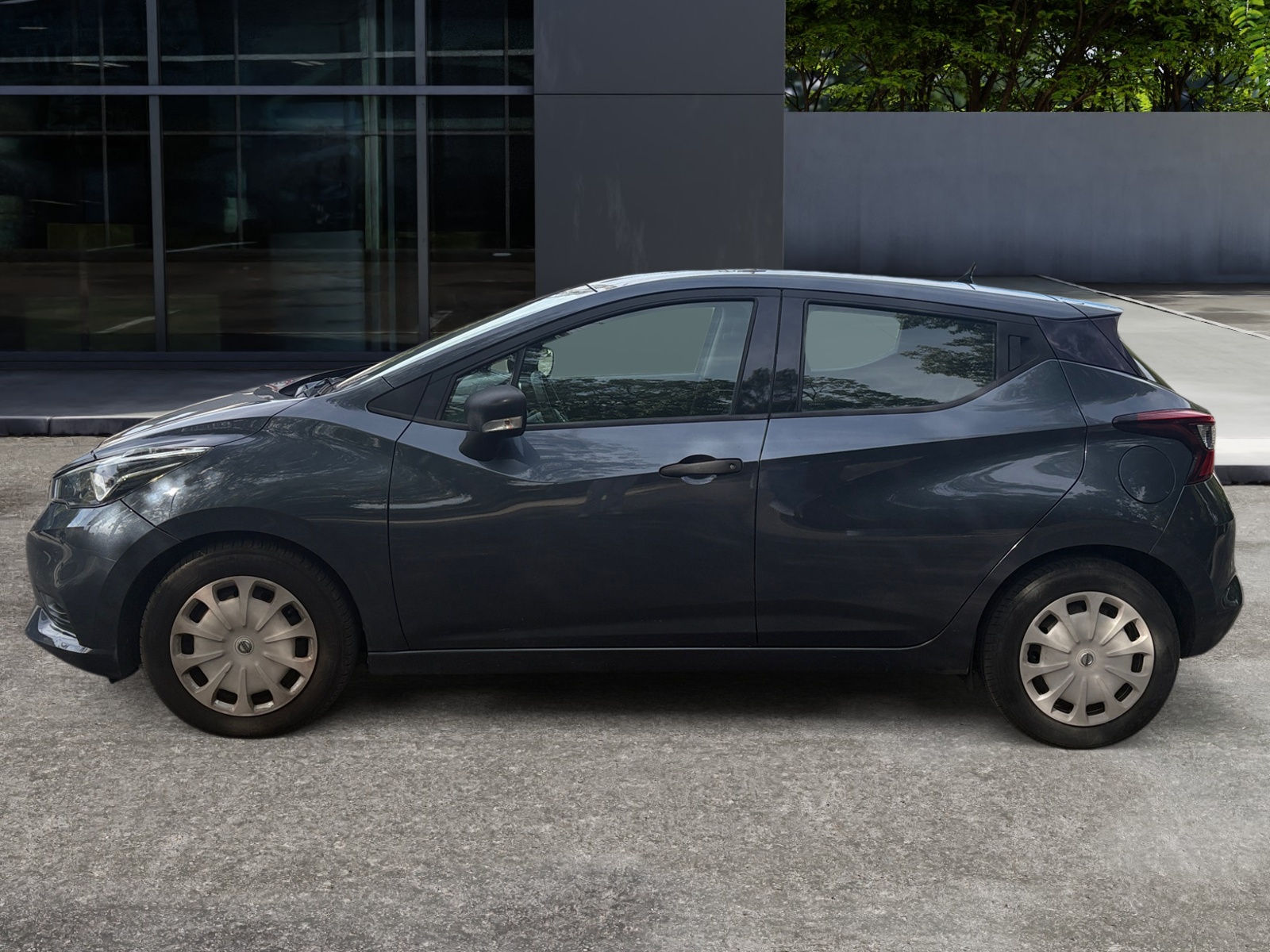 Nissan Micra 1