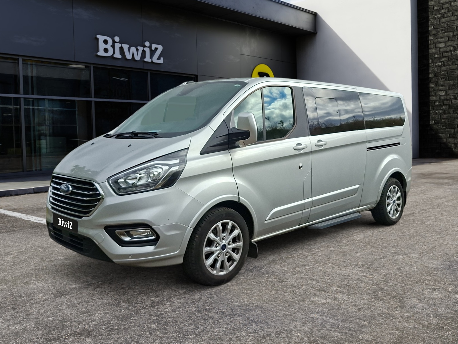 Ford Tourneo Custom 0