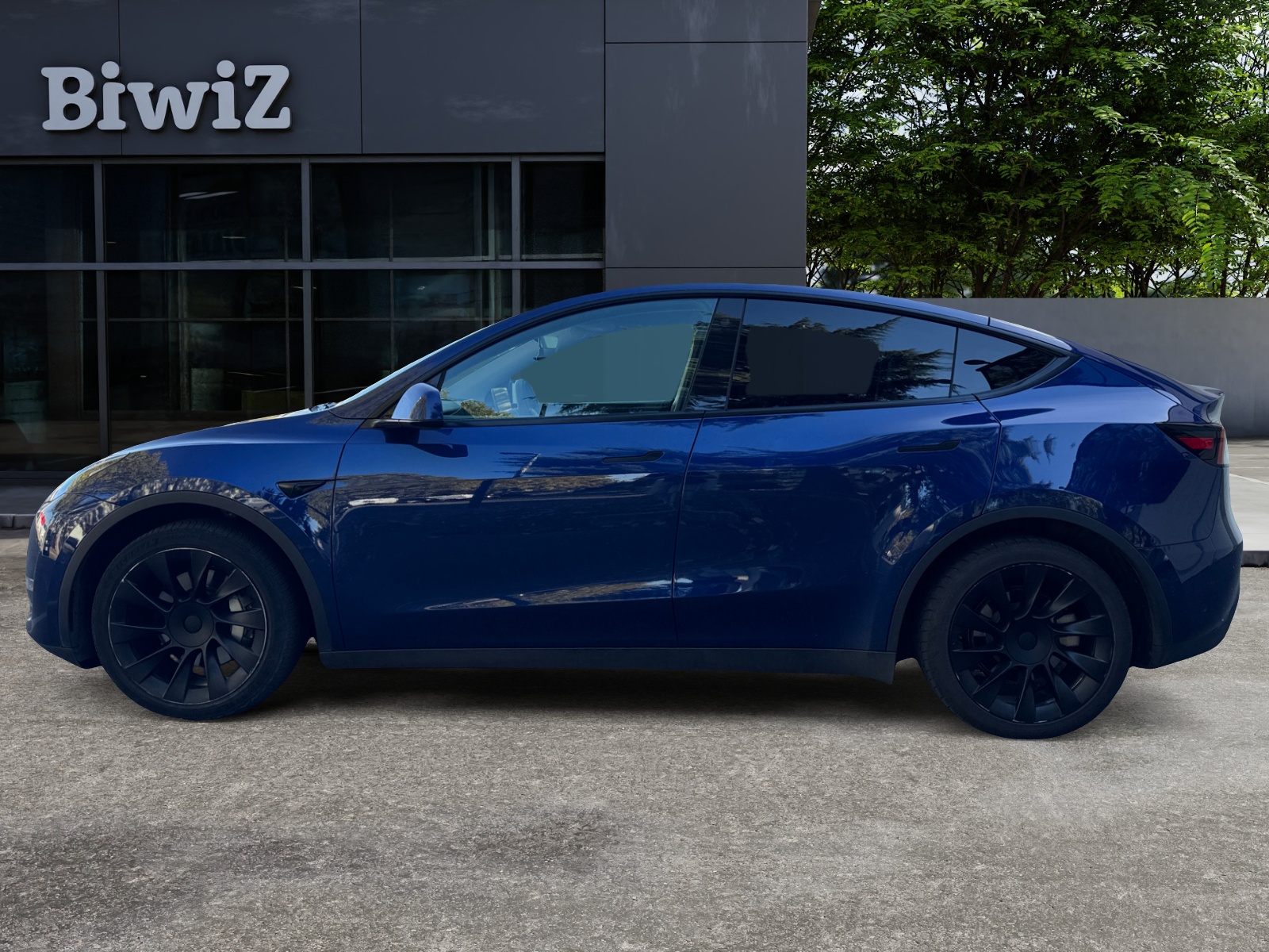 Tesla Model-Y 1