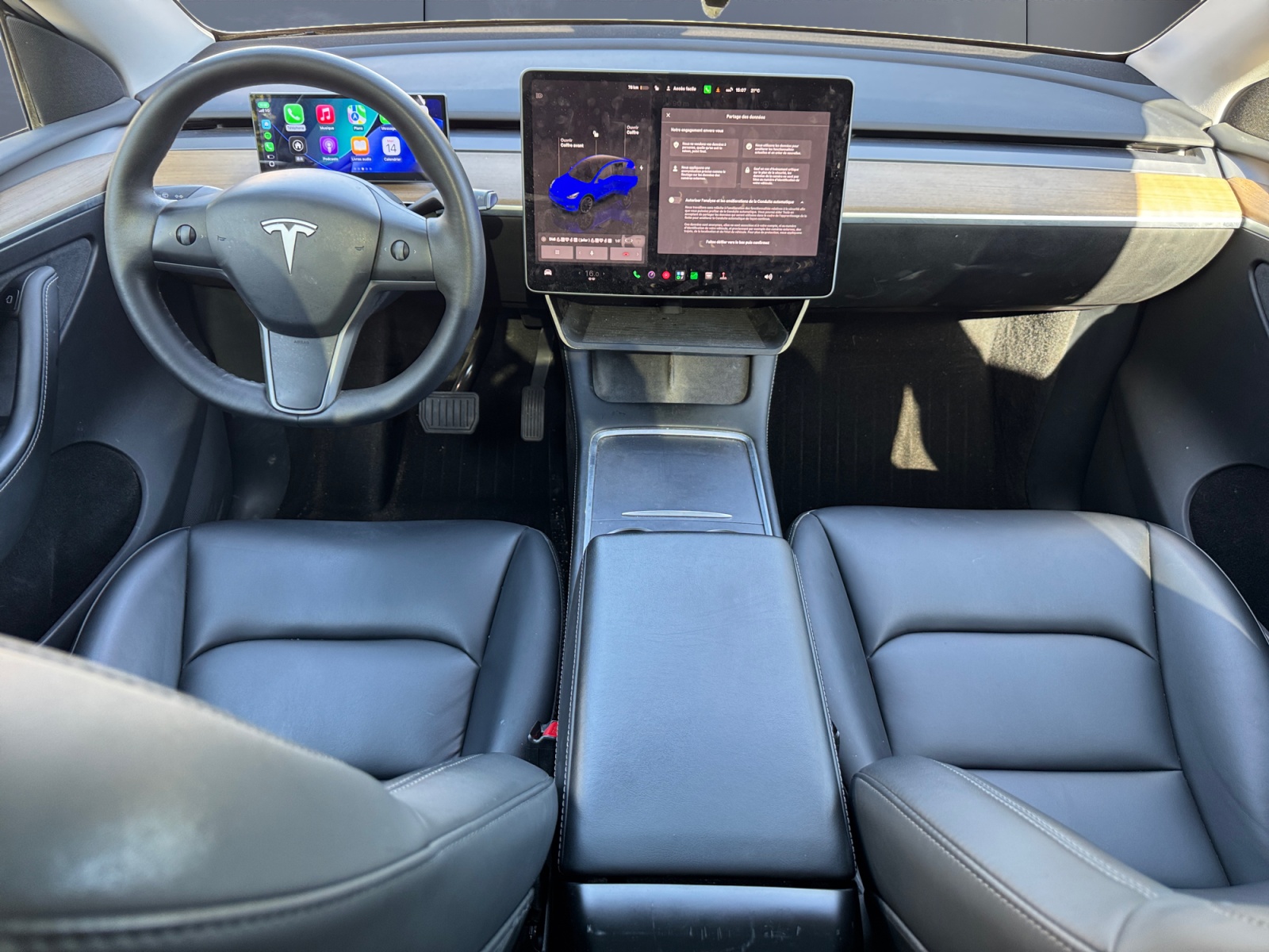 Tesla Model-Y 14