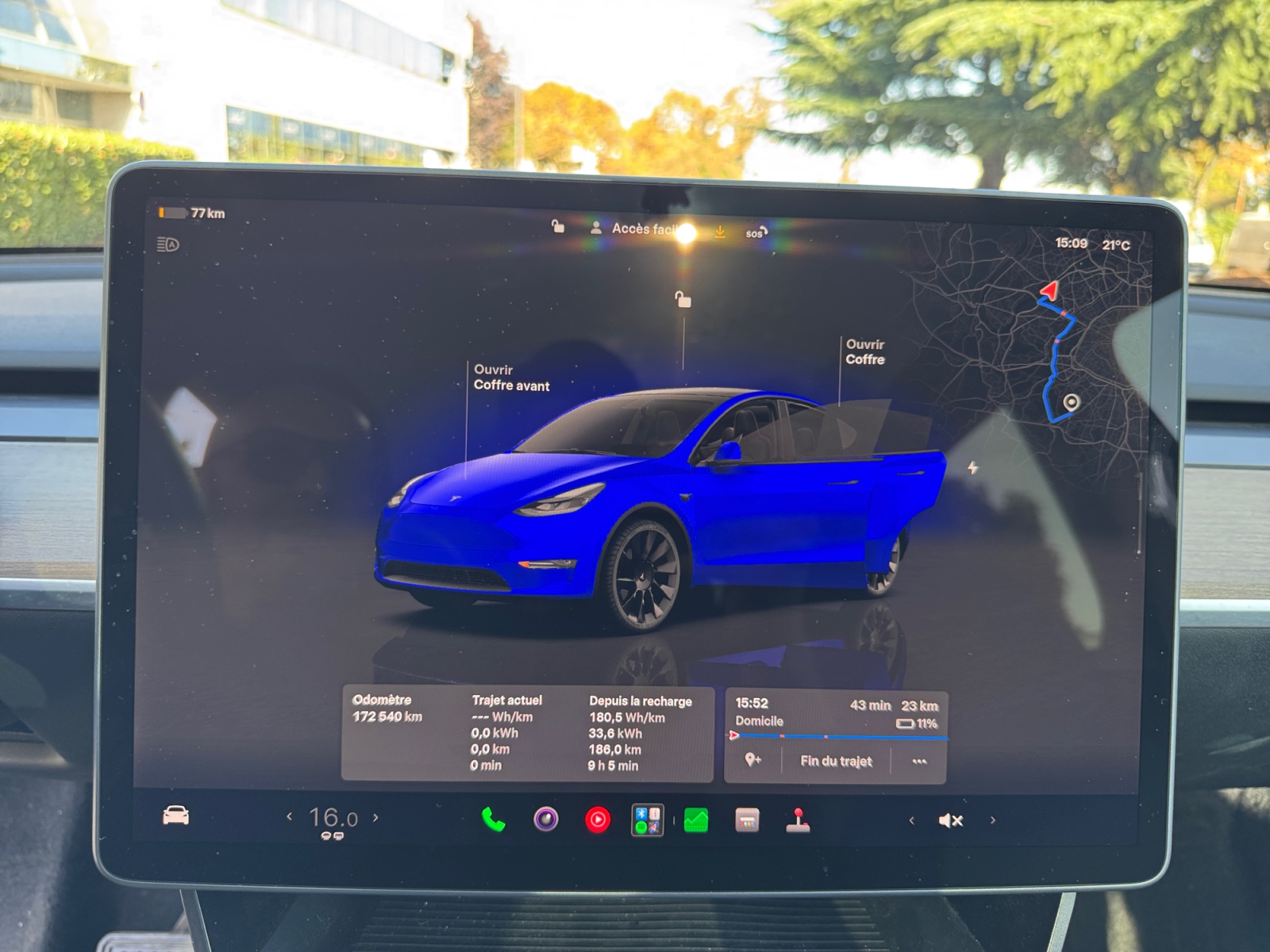 Tesla Model-Y 16