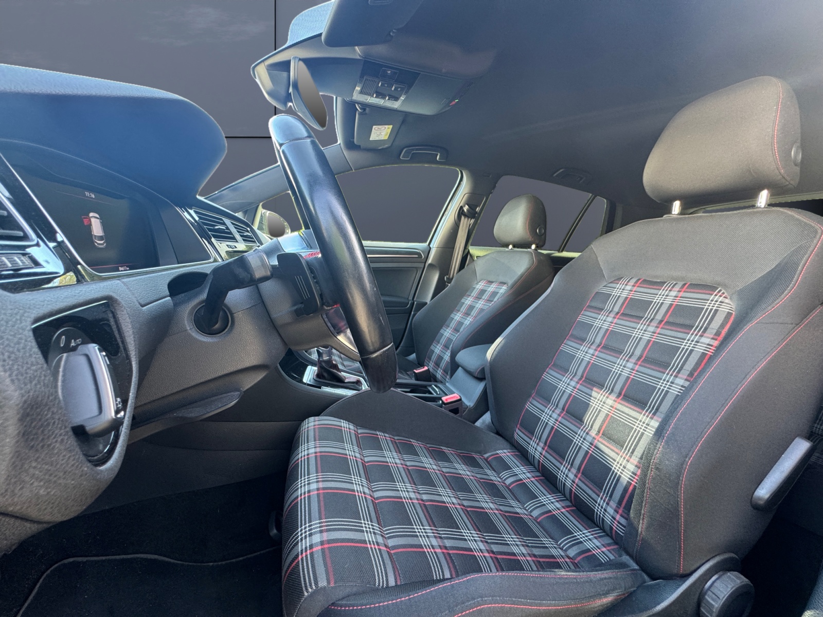 Volkswagen Golf 9