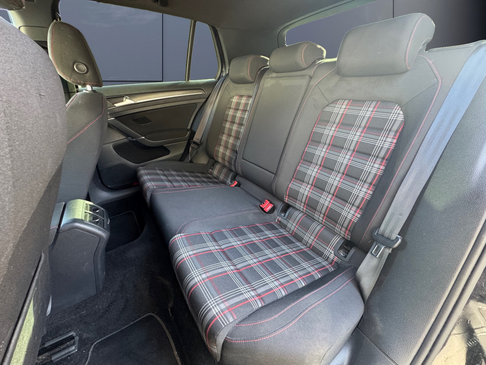 Volkswagen Golf 10