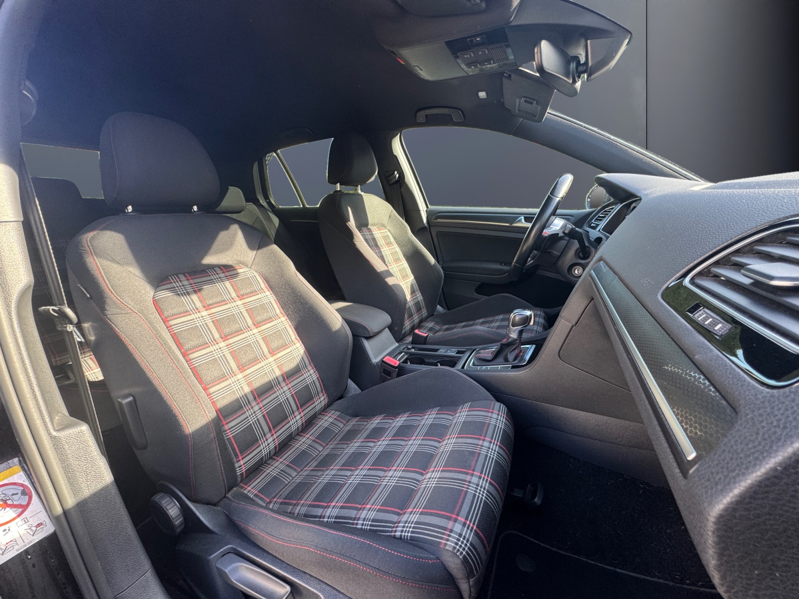 Volkswagen Golf 13
