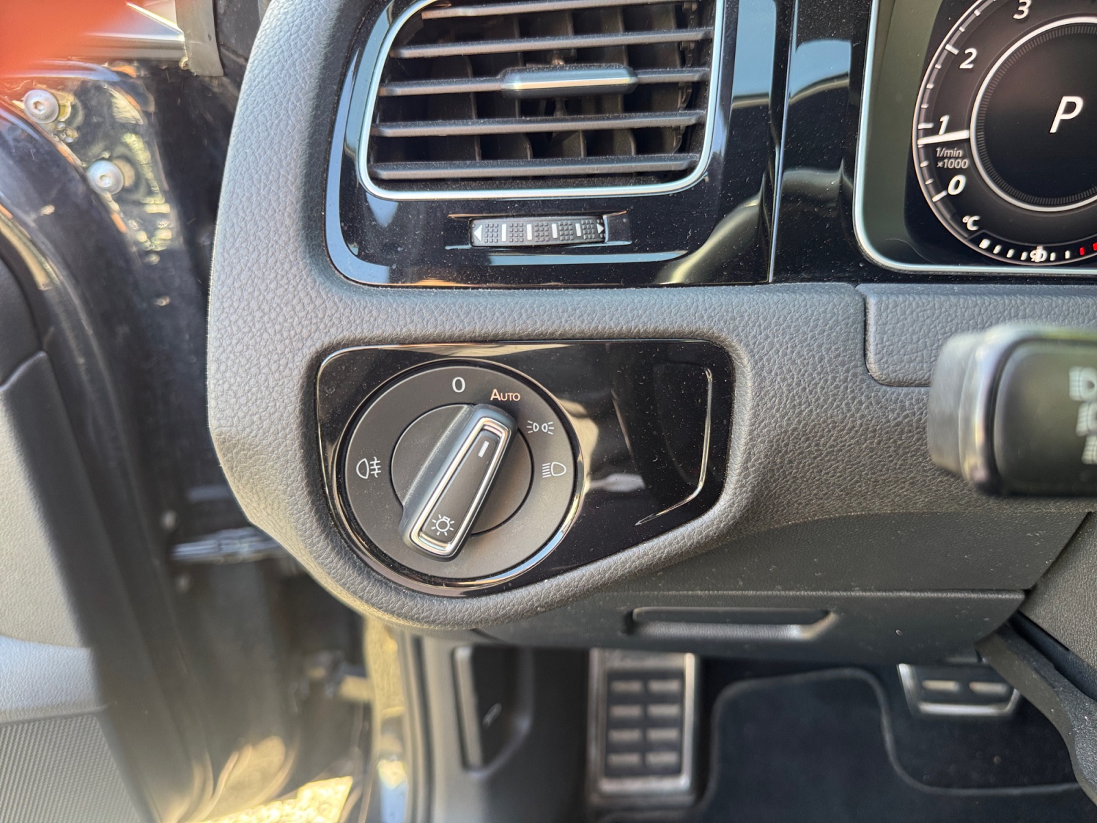 Volkswagen Golf 23