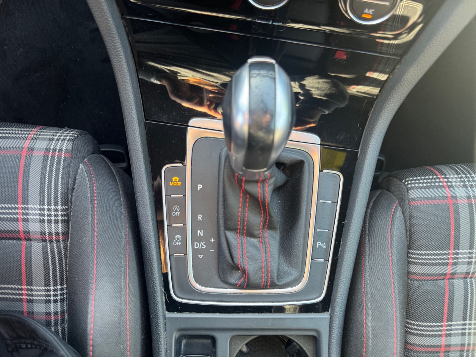 Volkswagen Golf 27