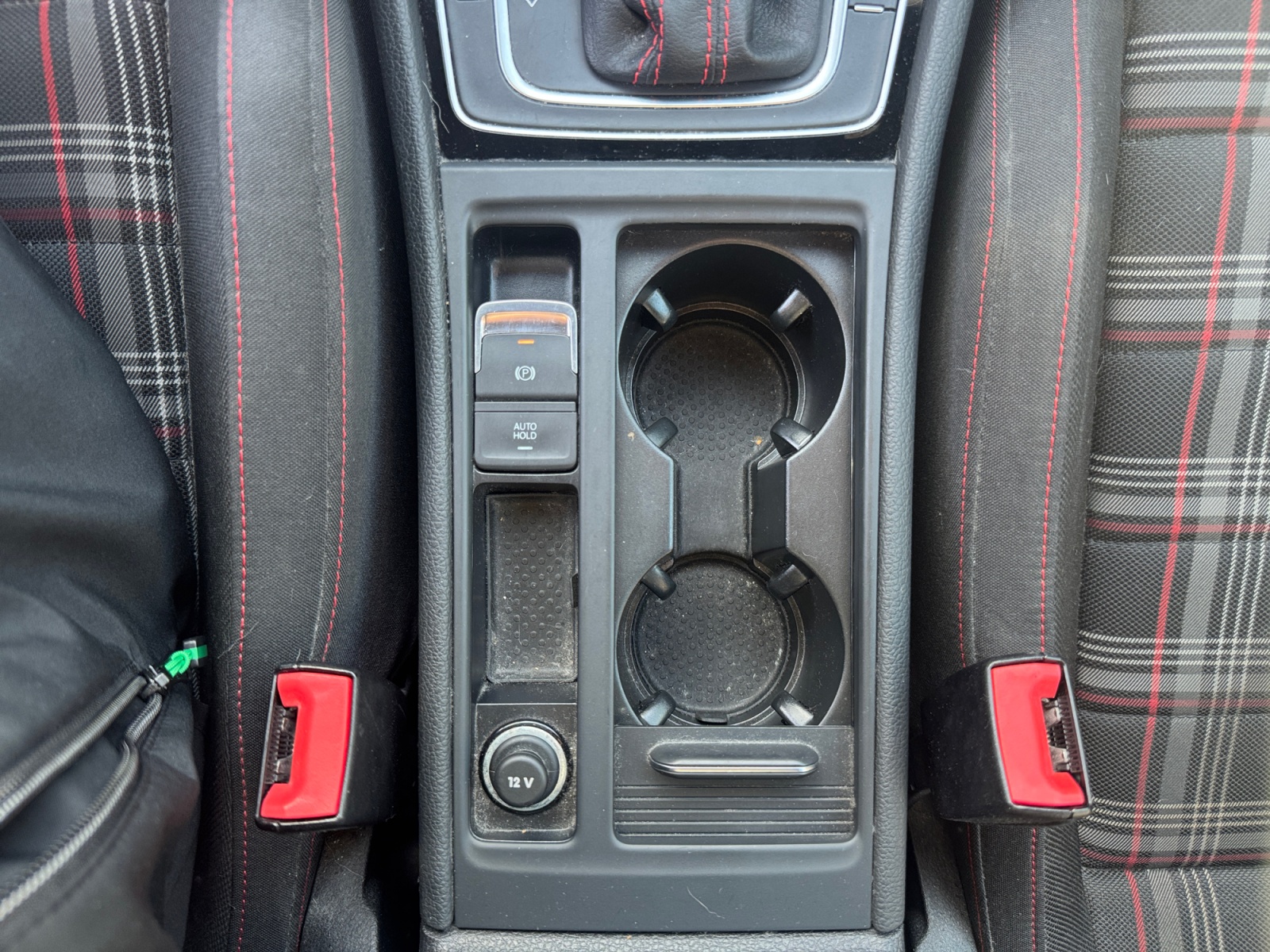 Volkswagen Golf 28
