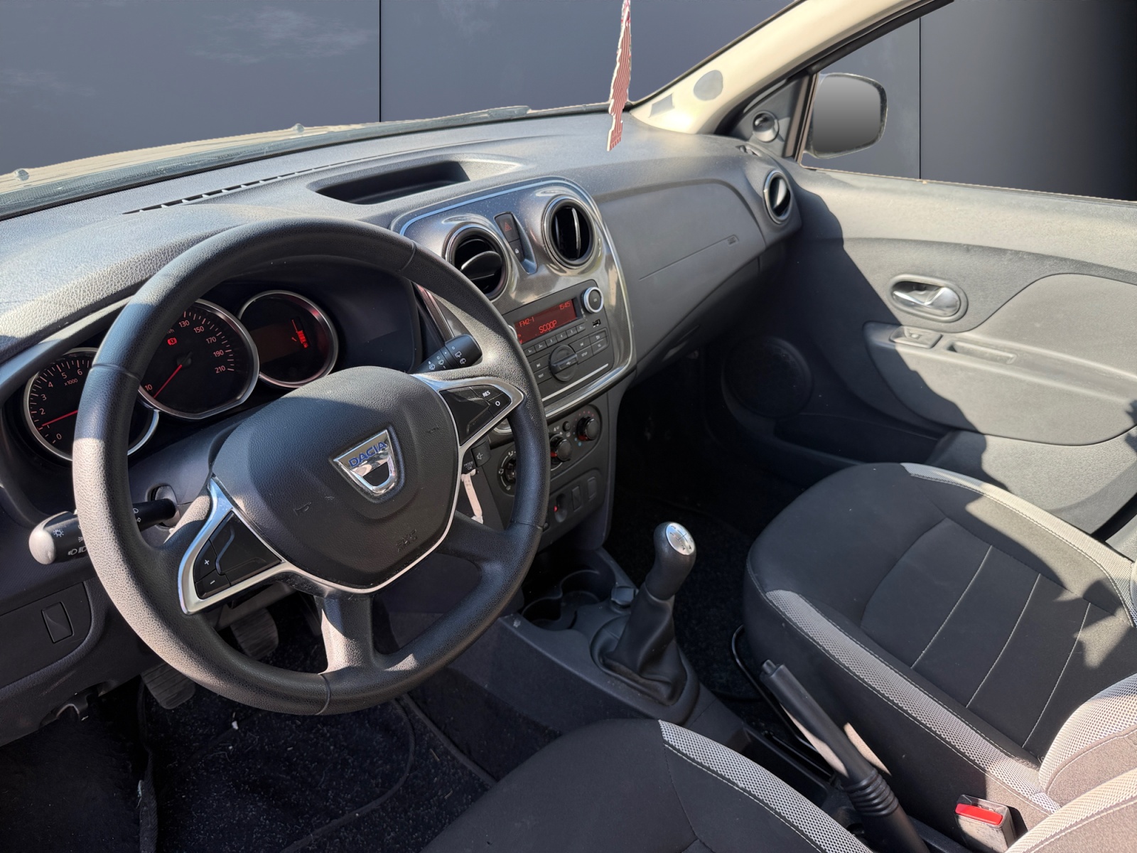 Dacia Sandero 8